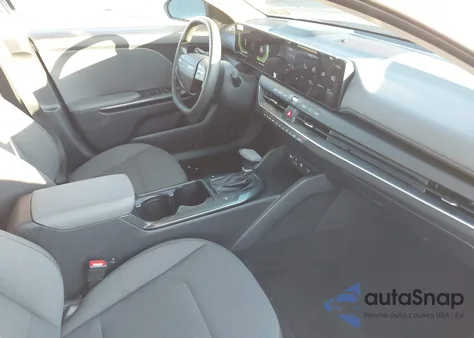 2025 Kia K4 Lx из США, поврежденный, VIN 3KPFT4DE6SE077867